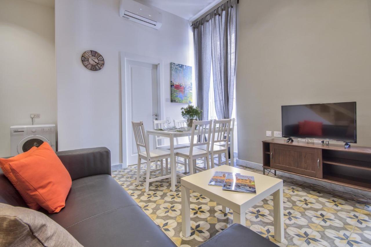 Borgo Apartments 1 & 2 Bedroom Self-Catering Units In Central Valeta Exterior foto