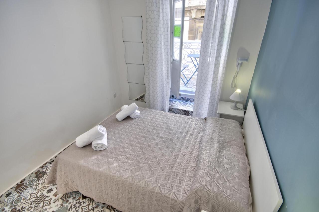 Borgo Apartments 1 & 2 Bedroom Self-Catering Units In Central Valeta Exterior foto